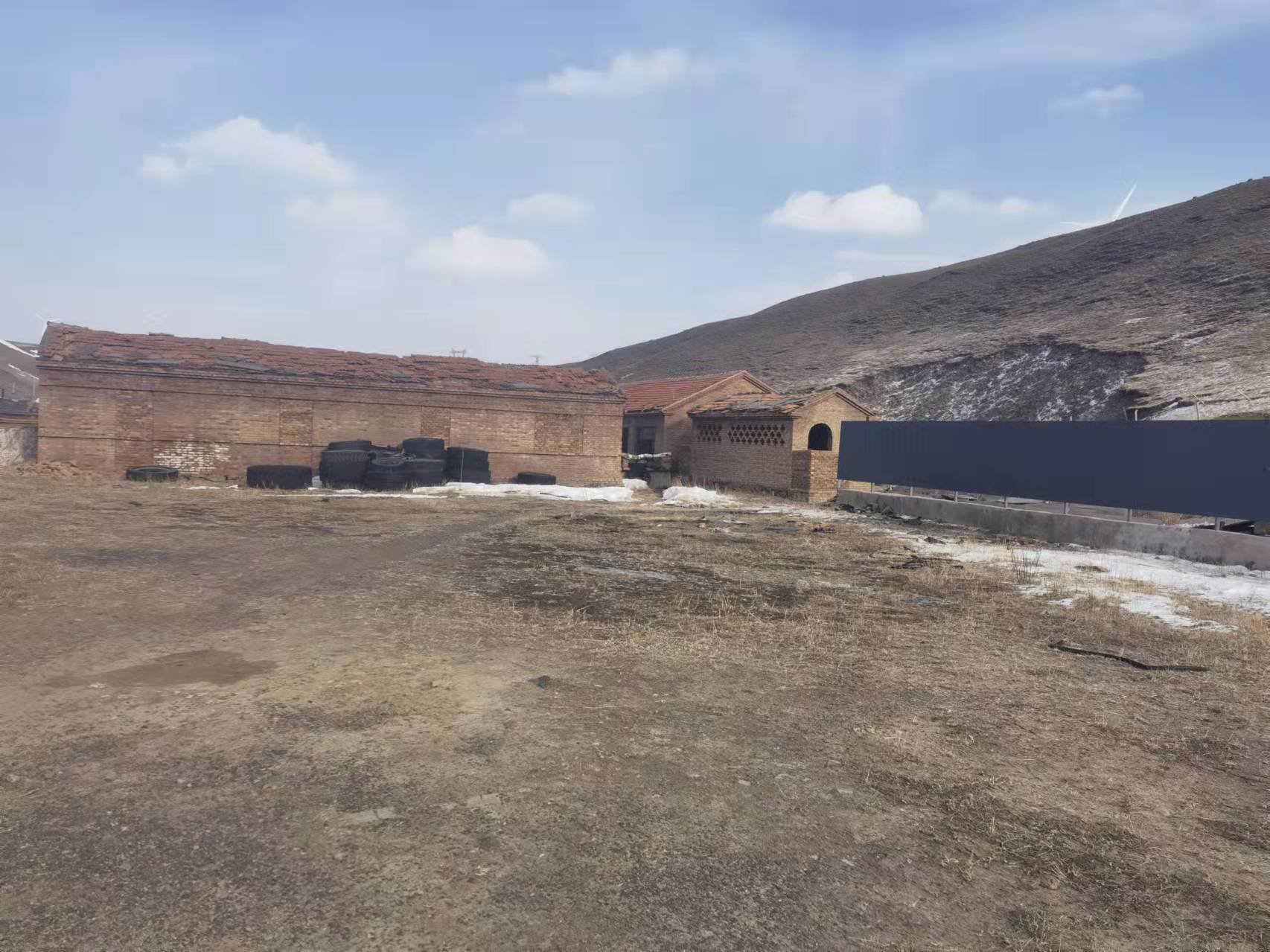 内蒙古自治区赤峰市翁牛特旗亿合公镇灯笼河牧场厂部斜对面其他