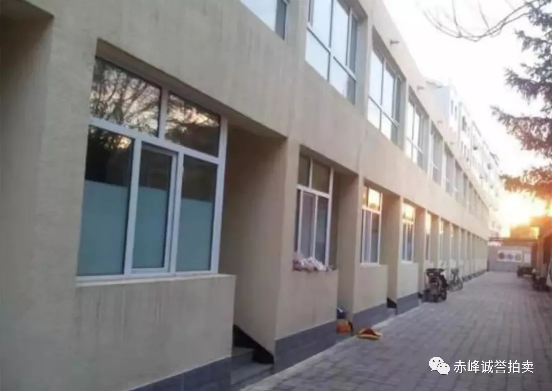 内蒙古赤峰市红山区永巨办事处桥南居委会工业 用房房产
