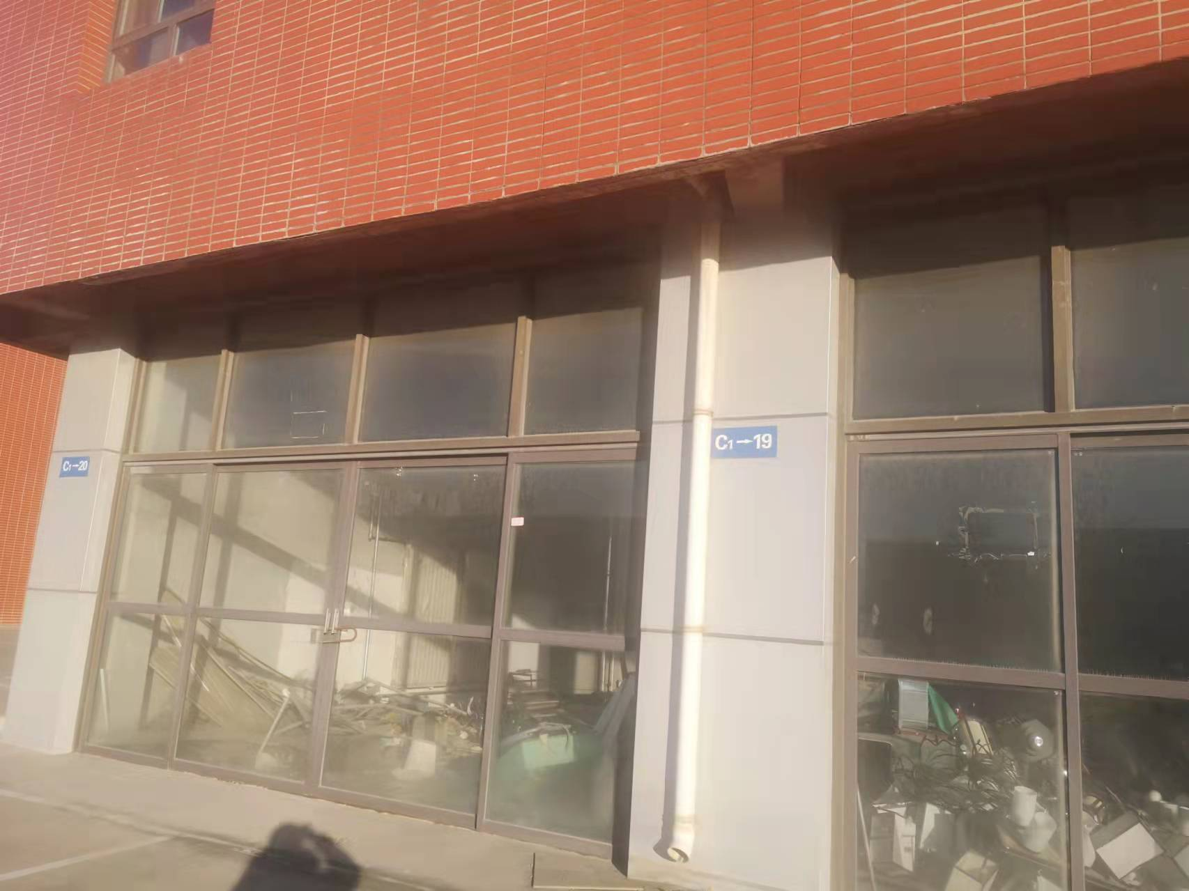 内蒙古省（自治区）鄂尔多斯市东胜区铜川镇天骏汽车城C1-1-1020房产