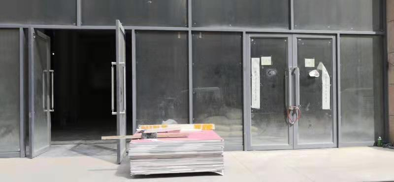内蒙古自治区鄂尔多斯市上海庙镇鄂托克西街马兰花酒店1-106室房产