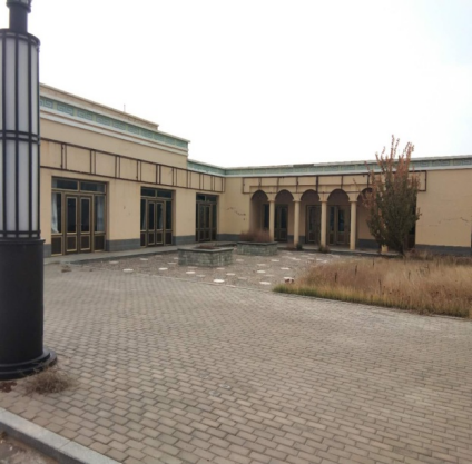 内蒙古自治区鄂尔多斯市鄂托克前旗敖勒召其镇大沙头旅游村商业街1房产