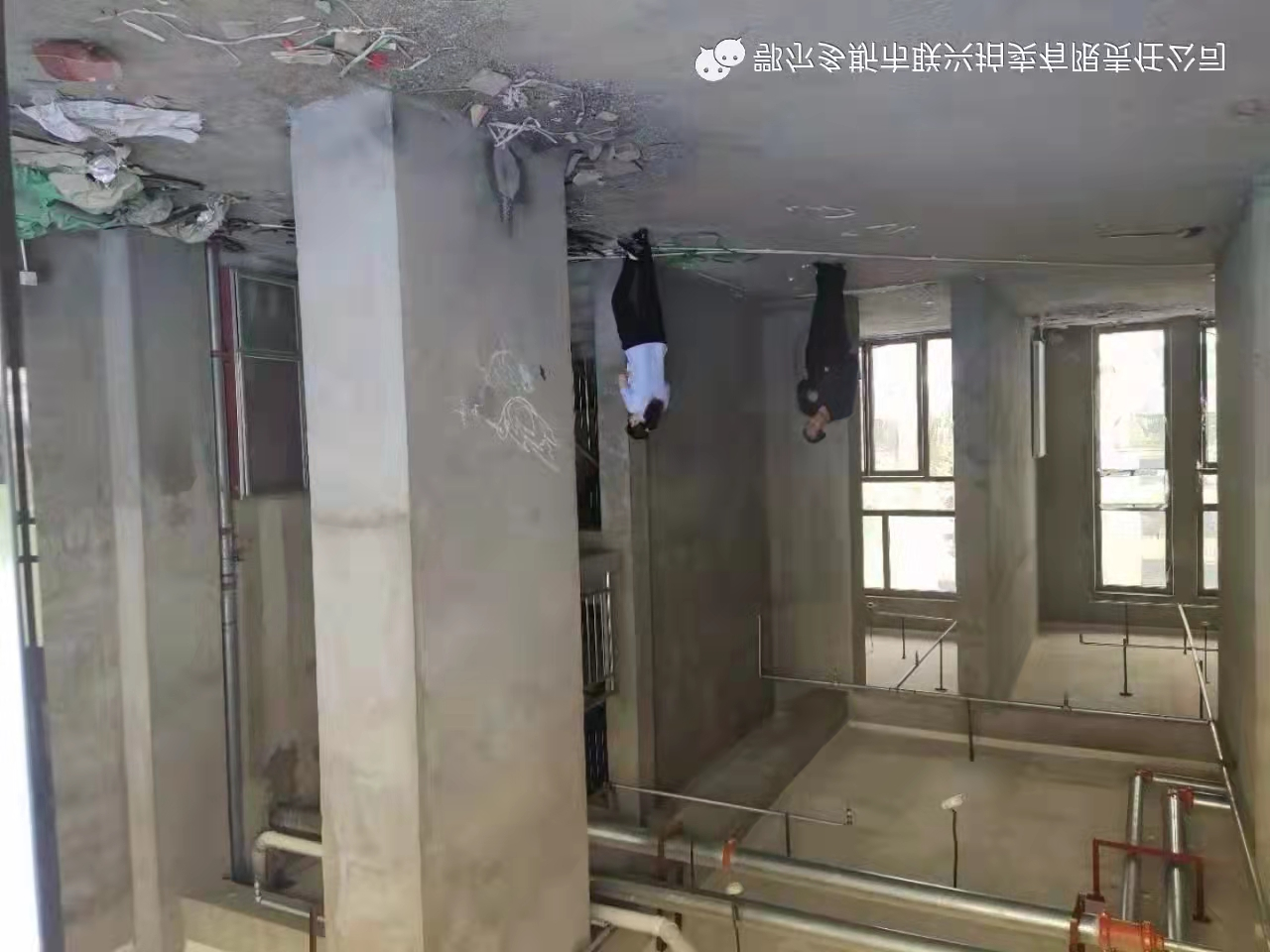 内蒙古自治区鄂尔多斯市鄂托克前旗敖勒召其镇锦绣丽岛小区西门29栋4号底商房产
